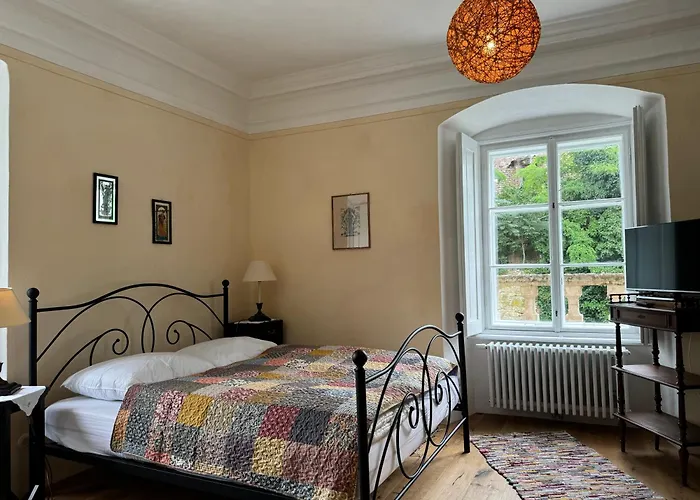 Schloss Homestay szállás